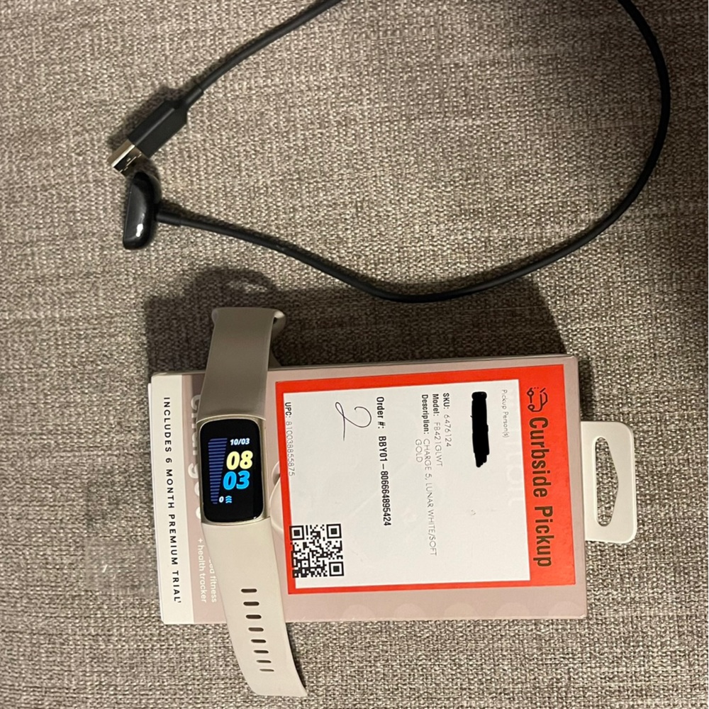 Fitbit Charge 5